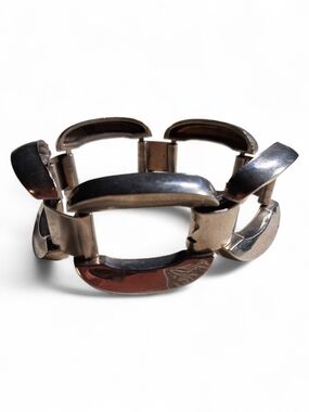 Vintage Silver-Tone Chunky Buckle Style Metallic Statement Bracelet